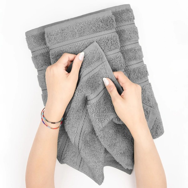 Set 4 Prosoape Premium Daveza 600 GSM 2 Prosoape de Baie 70x140 cm 2 Prosoape de Fata si Maini 50x90 cm 100 Bumbac Turcesc Set Prosoape Gri Deschis 503